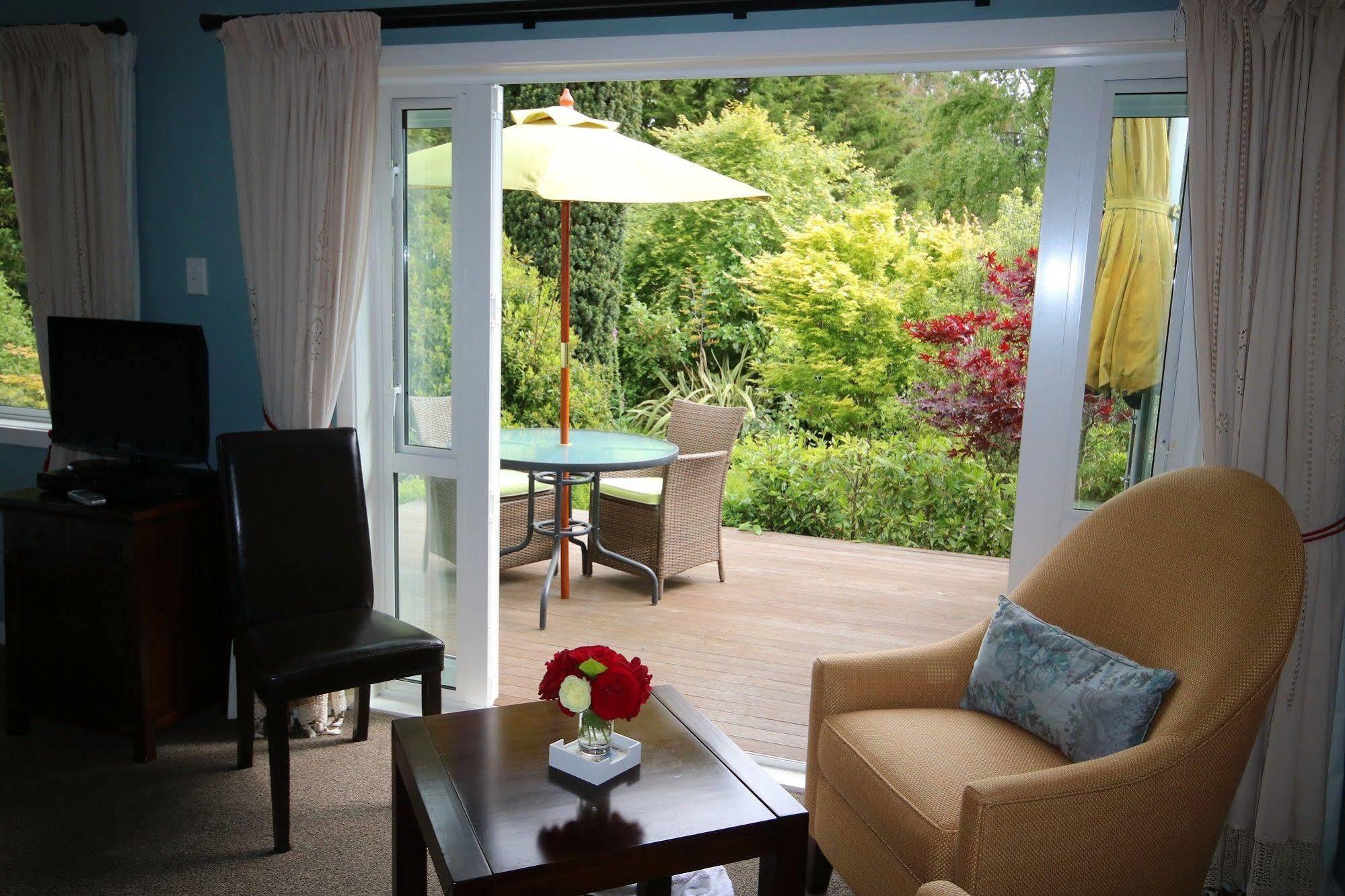 Kauri Point Luxury Bed & Breakfast Taupo Exterior foto